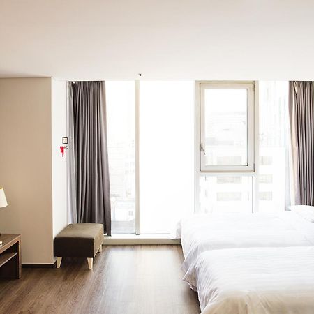 Hotel Arinus Shinchon Сеул Екстер'єр фото