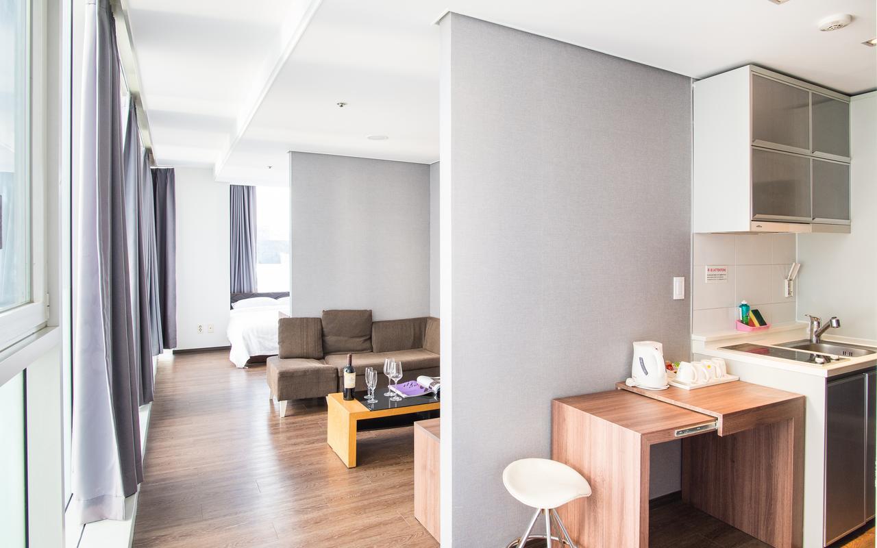 Hotel Arinus Shinchon Сеул Екстер'єр фото