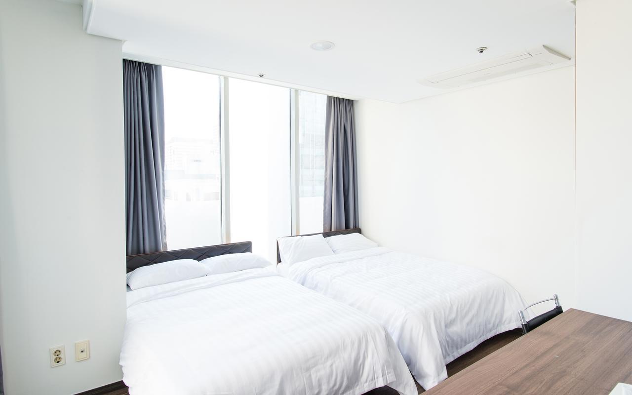 Hotel Arinus Shinchon Сеул Екстер'єр фото