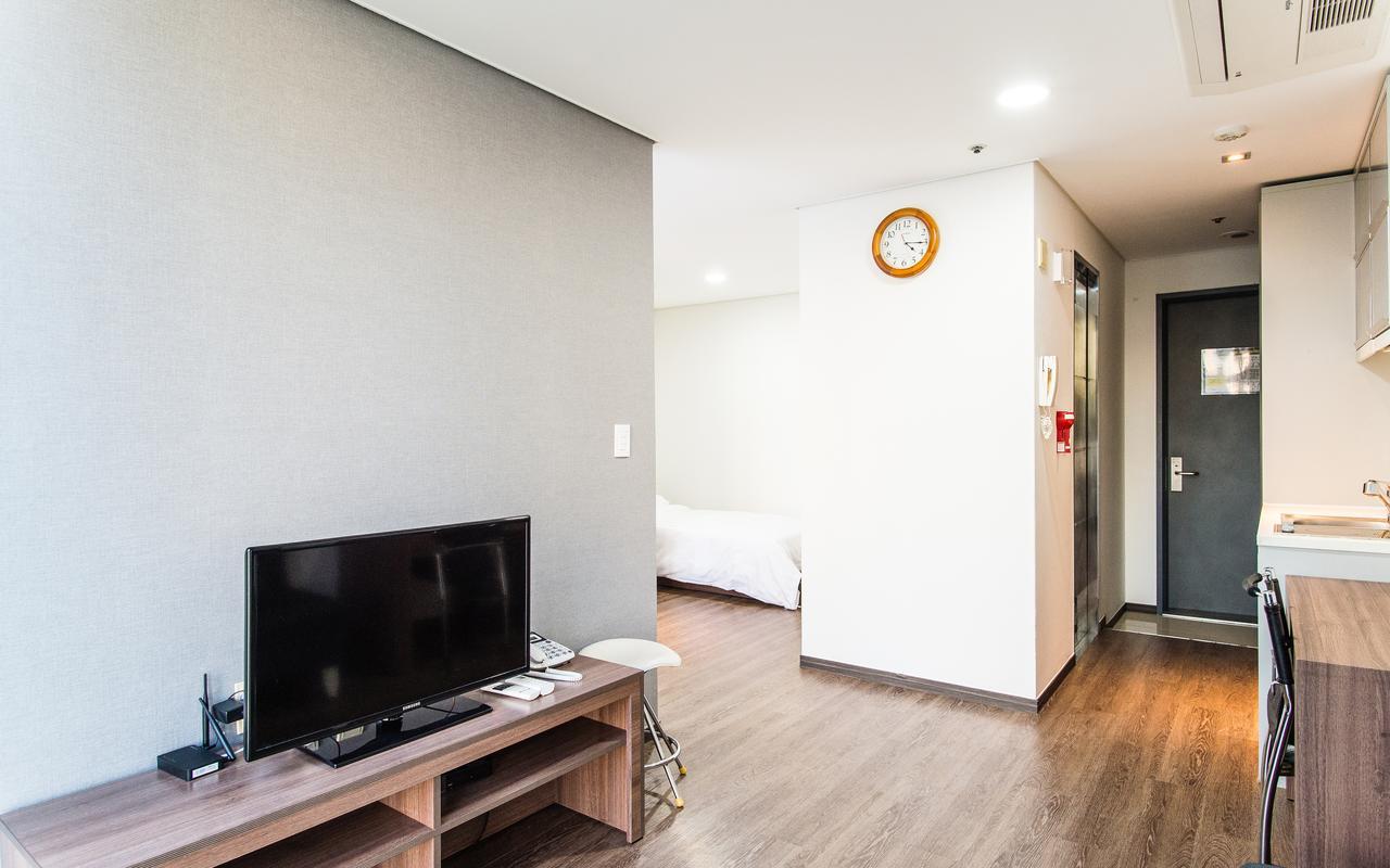 Hotel Arinus Shinchon Сеул Екстер'єр фото