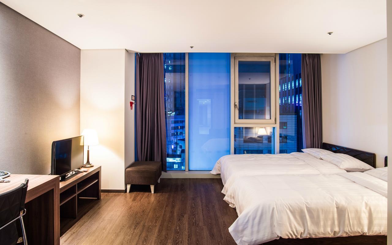 Hotel Arinus Shinchon Сеул Екстер'єр фото